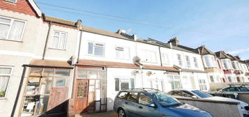 4 bedroom terraced house