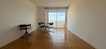 Apartamento T2 centro da Costa da Caparica