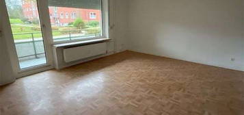 Schöne gepflegte 2 Zimmer Erdgeschosswohnung mit Balkon ab sofort frei!