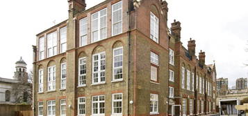 Flat for sale in School Mews, Shadwell E1