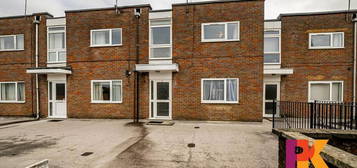 3 bedroom maisonette to rent