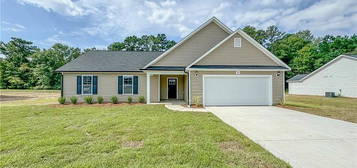 224 Emily #7, Raeford, NC 28376