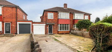 3 bedroom semi-detached house for sale