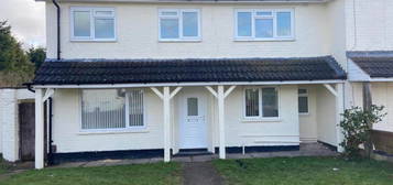 4 bed property to rent