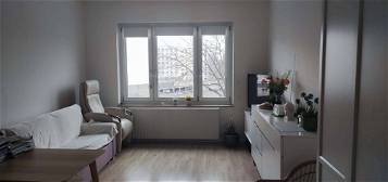 Exklusive 2-Zimmer-Wohnung mit Balkon und EBK in Düsseldorf