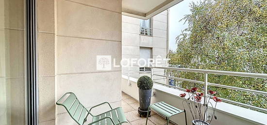 Magnifique Appartement 3 pièces de 71 m2 avec Terrasses dans le Centre-ville du Vésinet