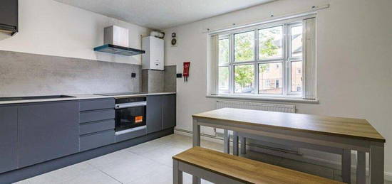 Terraced house to rent in Gadd Street, Nottingham NG7