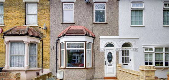 3 bed terraced house for sale