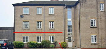 Flat for sale in 27 Langwood Court, Haslingden, Rossendale BB4