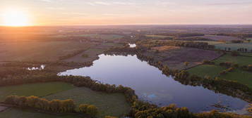 Propriete , etang ,lac , pisciculture , peche , chasse