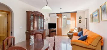 Piso en Residencial Triana-Barrio Alto-H&#xED;jar