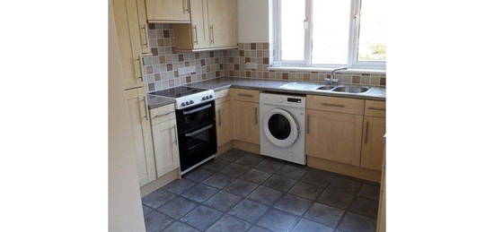 Maisonette to rent in Austral Drive, Hornchurch RM11