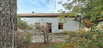 Casa indipendente con terreno - Contrada Colli