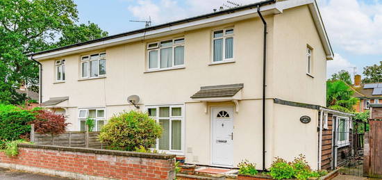 3 bed semi-detached house for sale