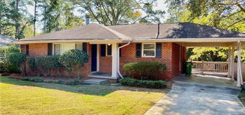 3269 Bobbie Ln, Decatur, GA 30032