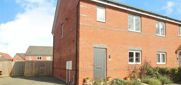 3 bed semi-detached house for sale