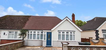 Semi-detached bungalow to rent in Stanley Avenue, Portslade, Brighton BN41