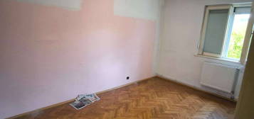 Apartament 3 camere, zona Teatru