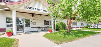 5020 E 49th St #202, Rocky Mountain House, AB T4T 1P9