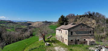 Casale/cascina in vendita in via Roma s.n.c