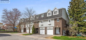 6 ALMOND LANE, Ottawa, Ontario 
