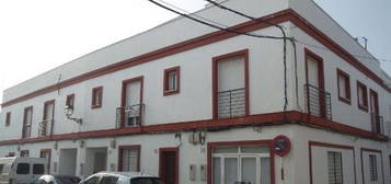 Chalet pareado en venta en calle Flor