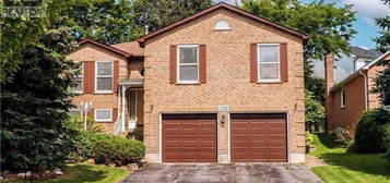 125 GRANT BLIGHT CRESCENT, Newmarket (Bristol-London), Ontario