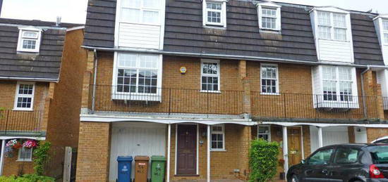 4 bedroom terraced house