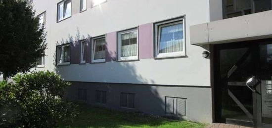 Zentral gelegene, gepflegte, vermietete 4-Zi-ETW mit schönem Balkon in Barsinghausen (Zentrum)