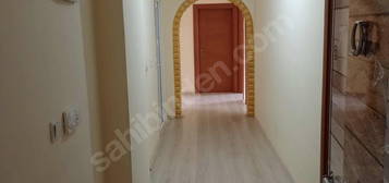 ÖĞRETMEN EVİ BİTİŞİĞİNDE BÜYÜK DAİRE