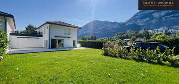 Villa - 260 m² - veyrier - etrembieres - double garage + terrain