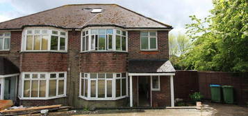 4 bedroom semi-detached house