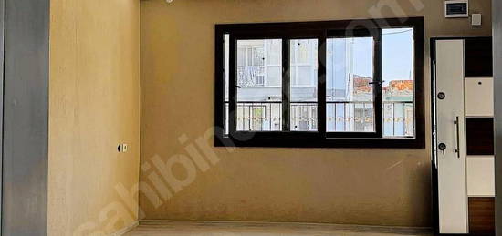 Bornova Kızılay'da Kiralık 1+1 Daire