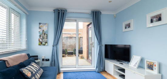 3 bed terraced house for sale