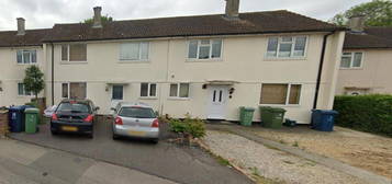 4 bedroom semi-detached house to rent