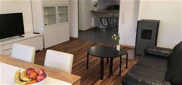 Stilvolle möblierte 3,5-Raum-Hochparterre-Wohnung mit Einbauküche in Neckarsulm
