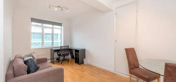 Flat to rent in Euston Road, London NW1