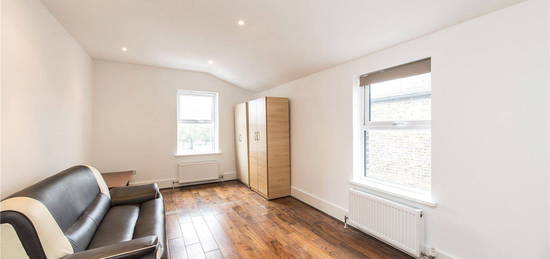 3 bed flat to rent