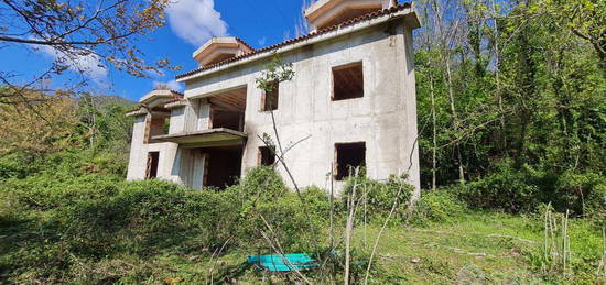 CASA INDIPENDENTE A PELLEZZANO