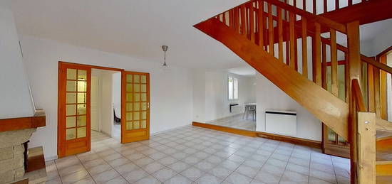 Maison  à louer, 4 pièces, 3 chambres, 125 m²