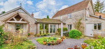 4 bedroom country house for sale