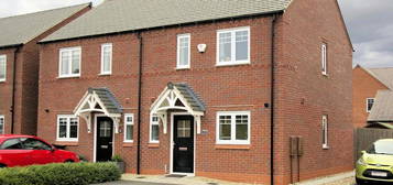 2 bedroom semi-detached house for sale