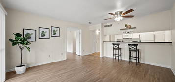 2814 S Bartell Dr Apt 11, Houston, TX 77054