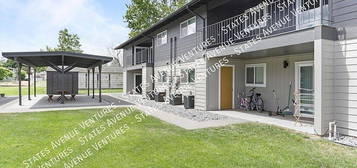 2377 Hood Ave APT D, Richland, WA 99354