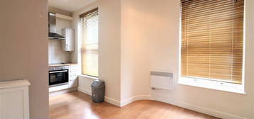 2 bed flat to rent