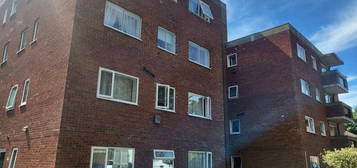 2 bedroom ground floor flat for sale