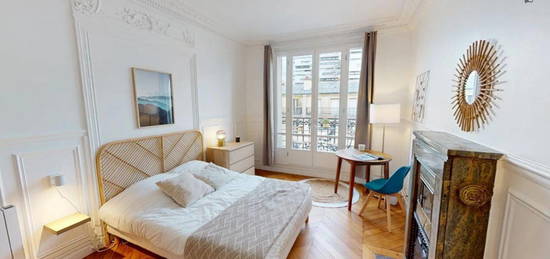 Appartement meublé  à louer, 4 pièces, 4 chambres, 14 m²