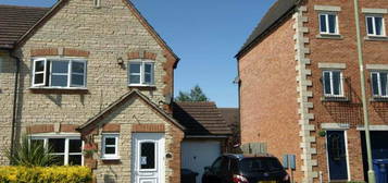 3 bedroom semi-detached house