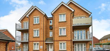 Flat for sale in Albert Way, East Cowes, Isle Of Wight PO32