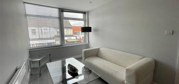 Flat to rent in Heaton Road, Heaton, Newcastle Upon Tyne NE6